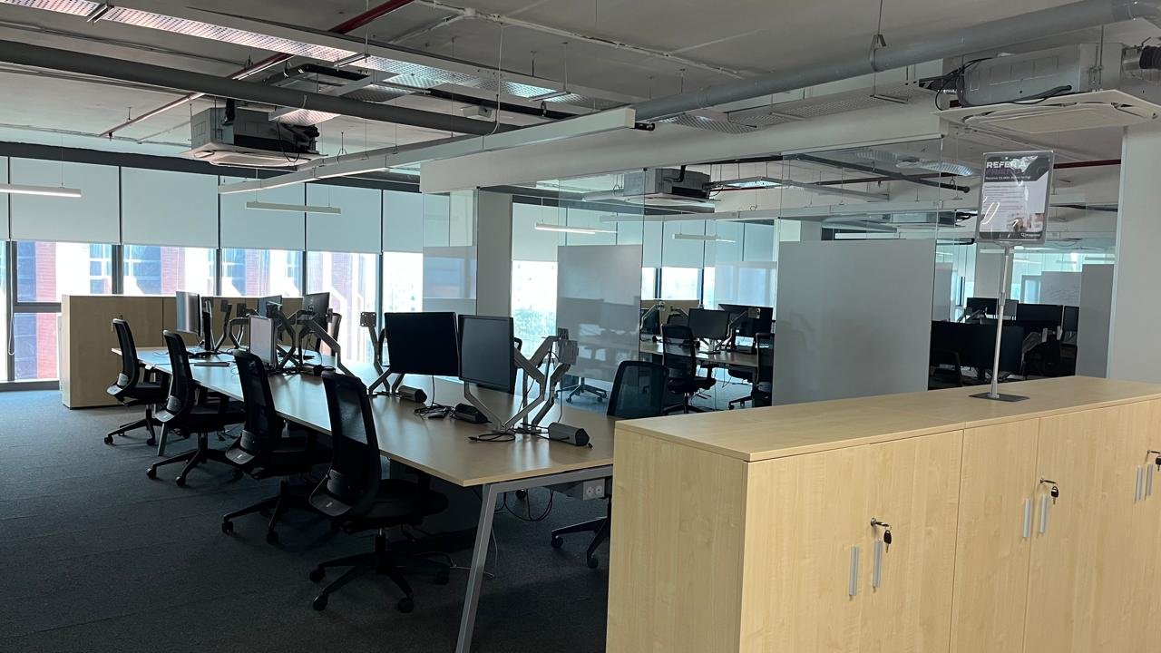 Glass partition dismantling by National Traders in Delhi NCR